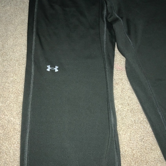 Under armour army green joggers - Picture 3 of 5